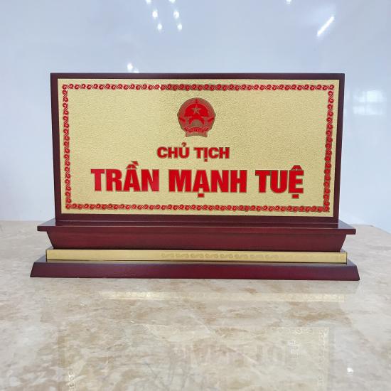 Biển chức danh gỗ đồng